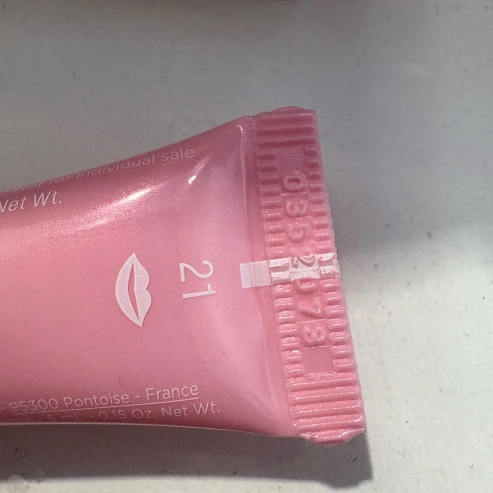 Clarins Lip Perfector - Pink - Picture 4 of 4